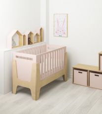 Дитяче ліжко IndigoWood Tower Baby 120x60cm pink / natural wood (зі з`ємною спинкою, з додатковим бортиком)